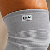 Detalle del tejido de fibra de bambú de la rodillera de compresión suave Bambu Compress